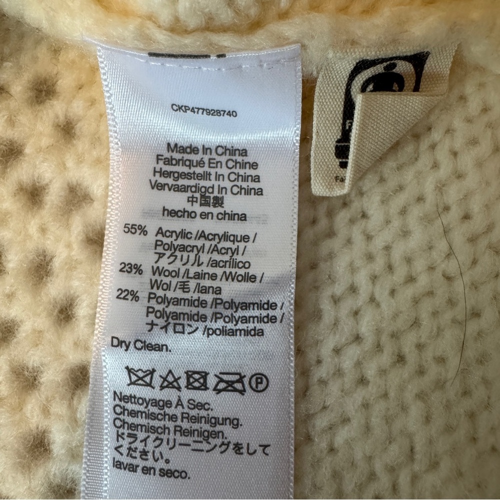 Cozy White Knit Sweater - Picture 8 of 8